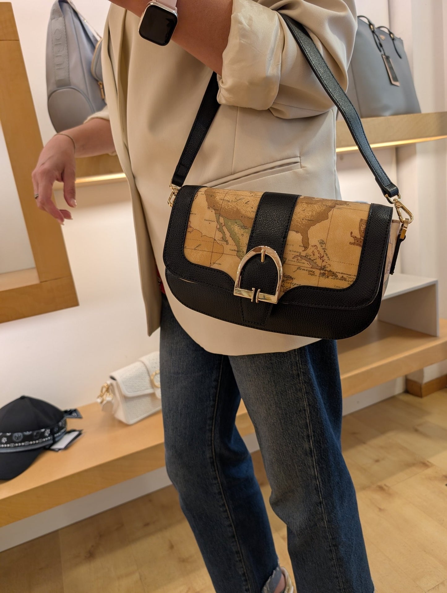 Borsa a spalla e tracolla Alviero Martini 1A Classe LD66 G611 0001 – Valley Geo, Geo e dettagli in pelle nera - Veronica Borse e Accessori