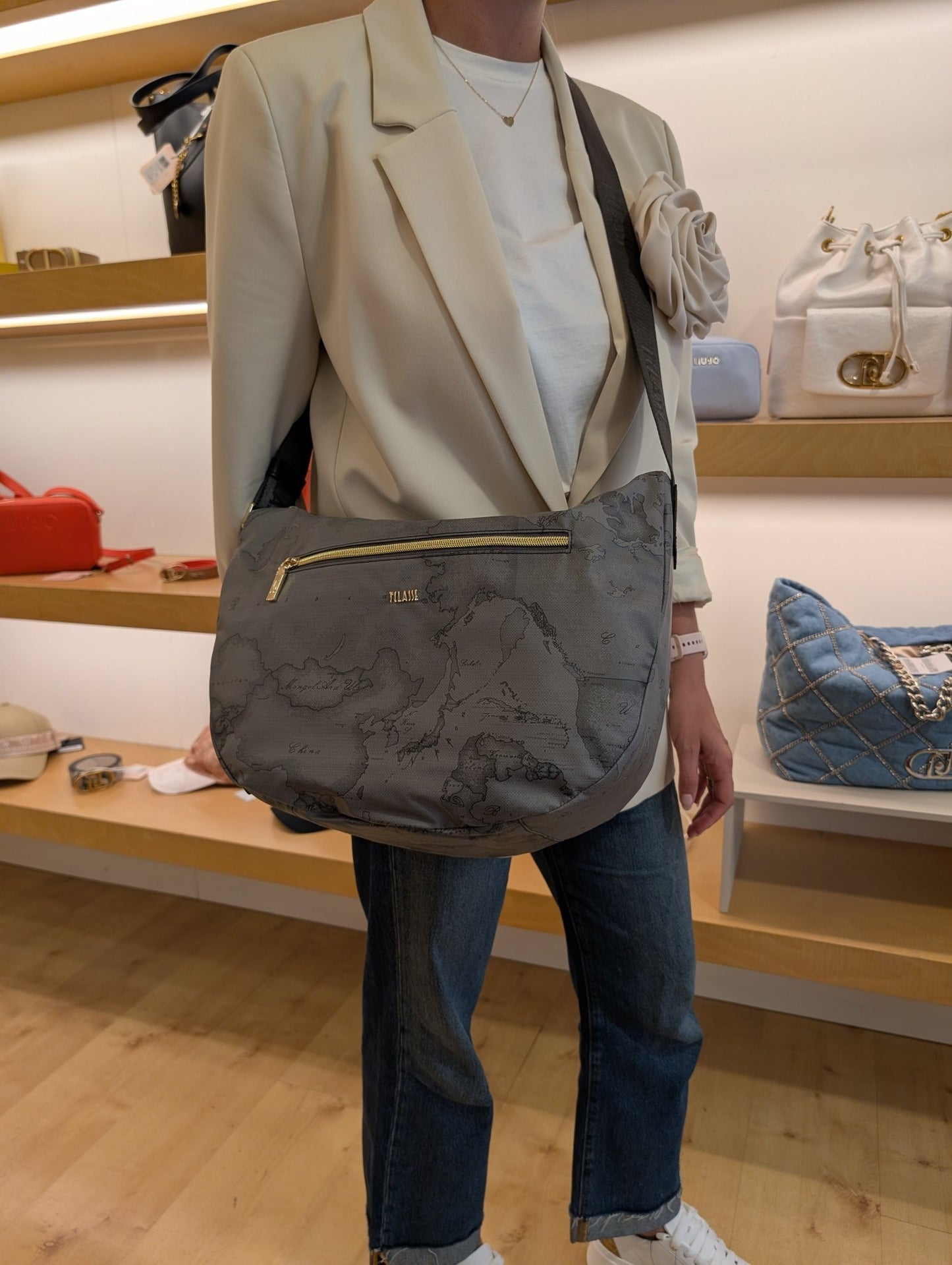Tracolla grande Alviero Martini 1A Classe LD36 9449 0030 – Linea Coconut, Nero con dettagli in pelle - Veronica Borse e Accessori