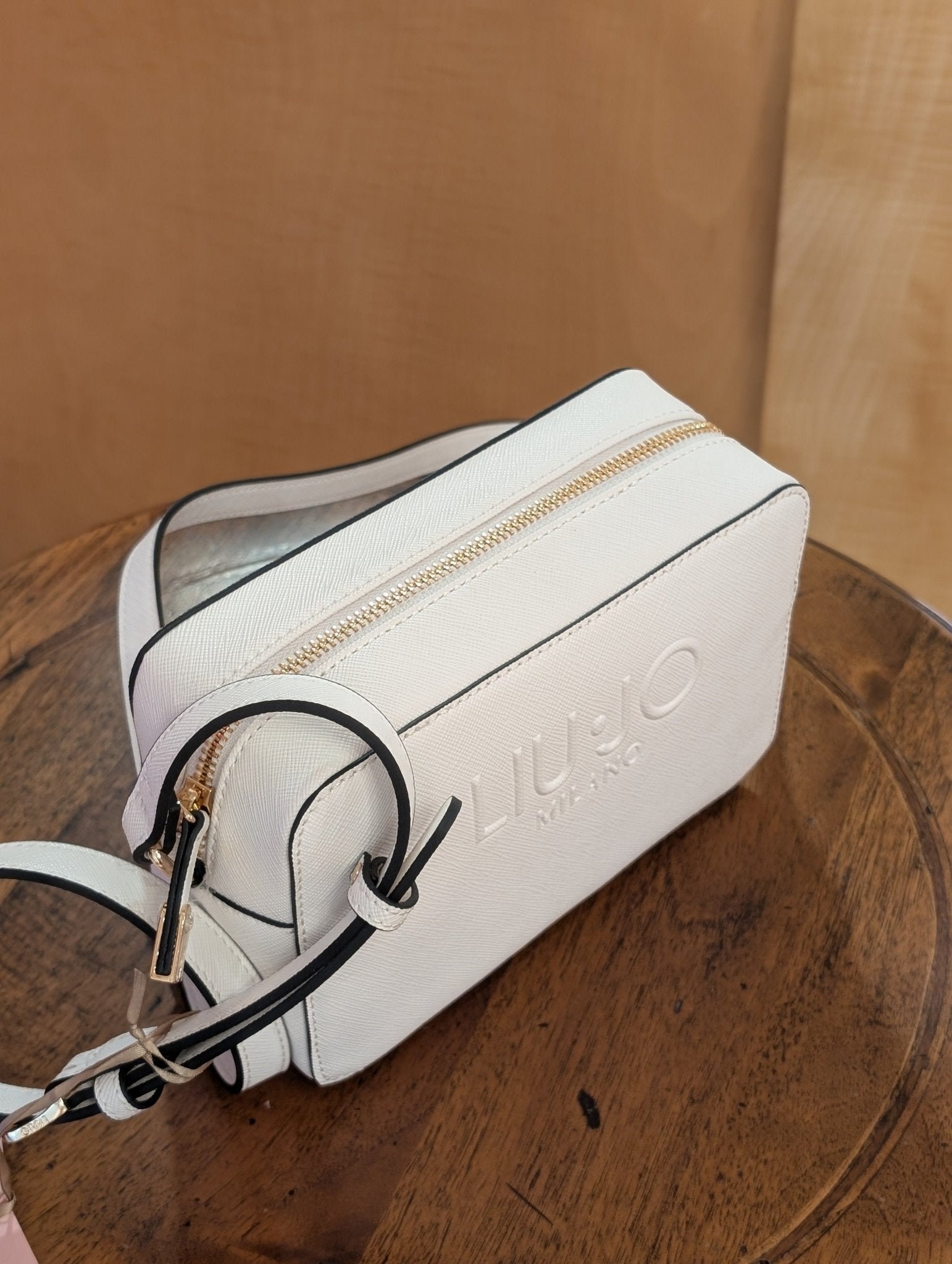 Borsa Liu Jo AA5153E0087 – Tracolla elegante e compatta - Veronica Borse e Accessori