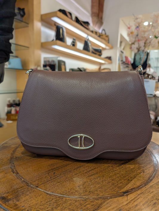 Tracolla Alviero Martini 1A Classe LD54 M630 0529 “Inspiring Bag” – Mogano, Patta Grande - Veronica Borse e Accessori
